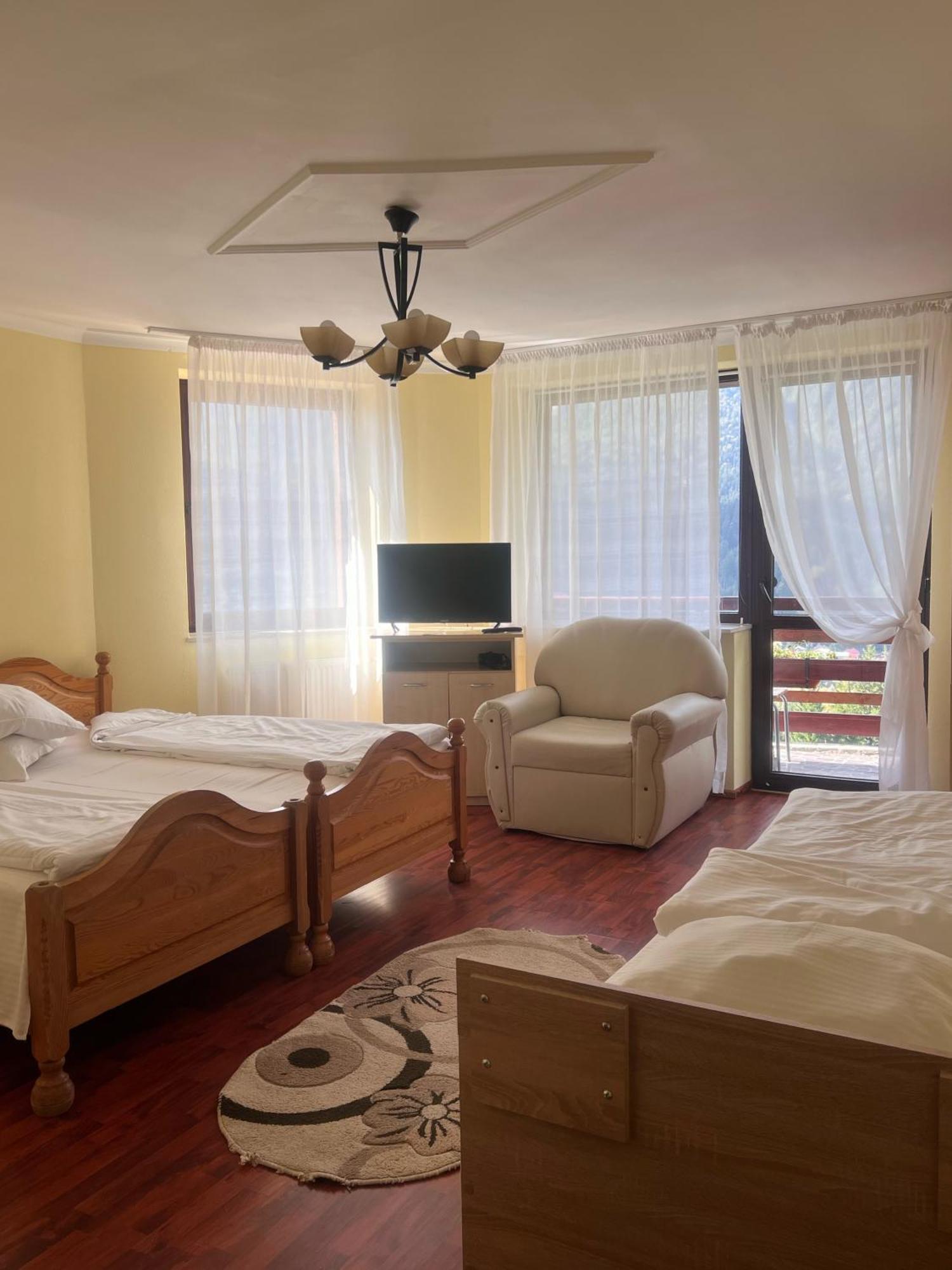 Vila Alunis Buşteni Esterno foto